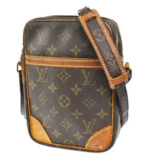 Louis Vuitton XL Monogram Danube GM Shoulder Bag 1lv88a